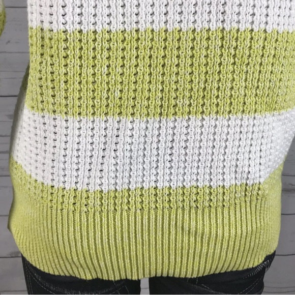 Curio Hooded Sweater - Picture 11 of 12